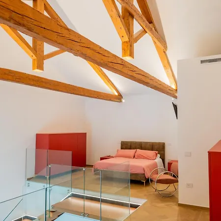 מלון דירות Dimora Del Corso 3*