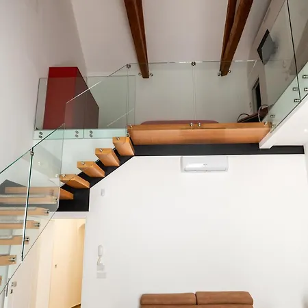 Dimora Del Corso 3* מנפרדוניה