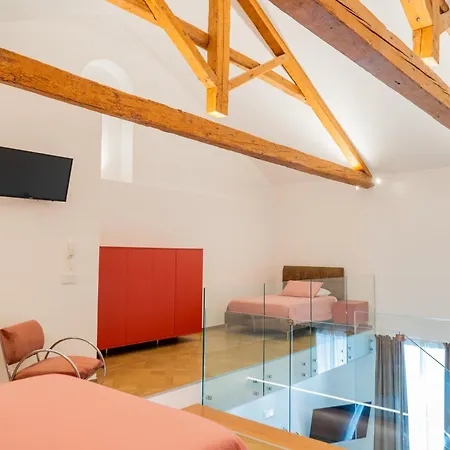 מלון דירות Dimora Del Corso מנפרדוניה