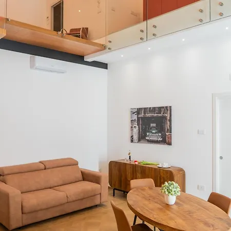 Dimora Del Corso מלון דירות מנפרדוניה