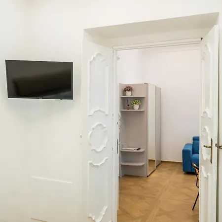 Dimora Del Corso מנפרדוניה