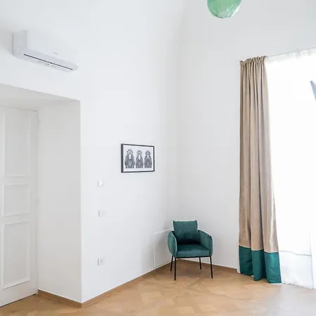 Dimora Del Corso מנפרדוניה