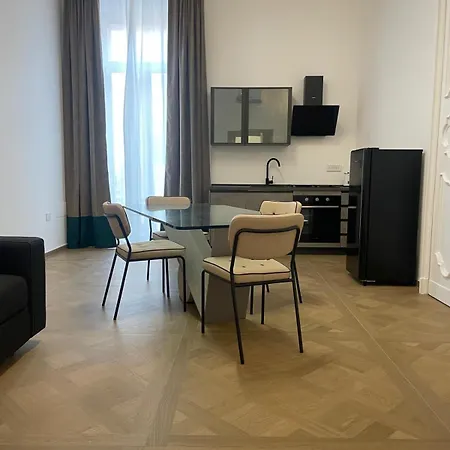 Aparthotel Dimora Del Corso *