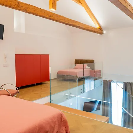 Dimora Del Corso 아파트호텔